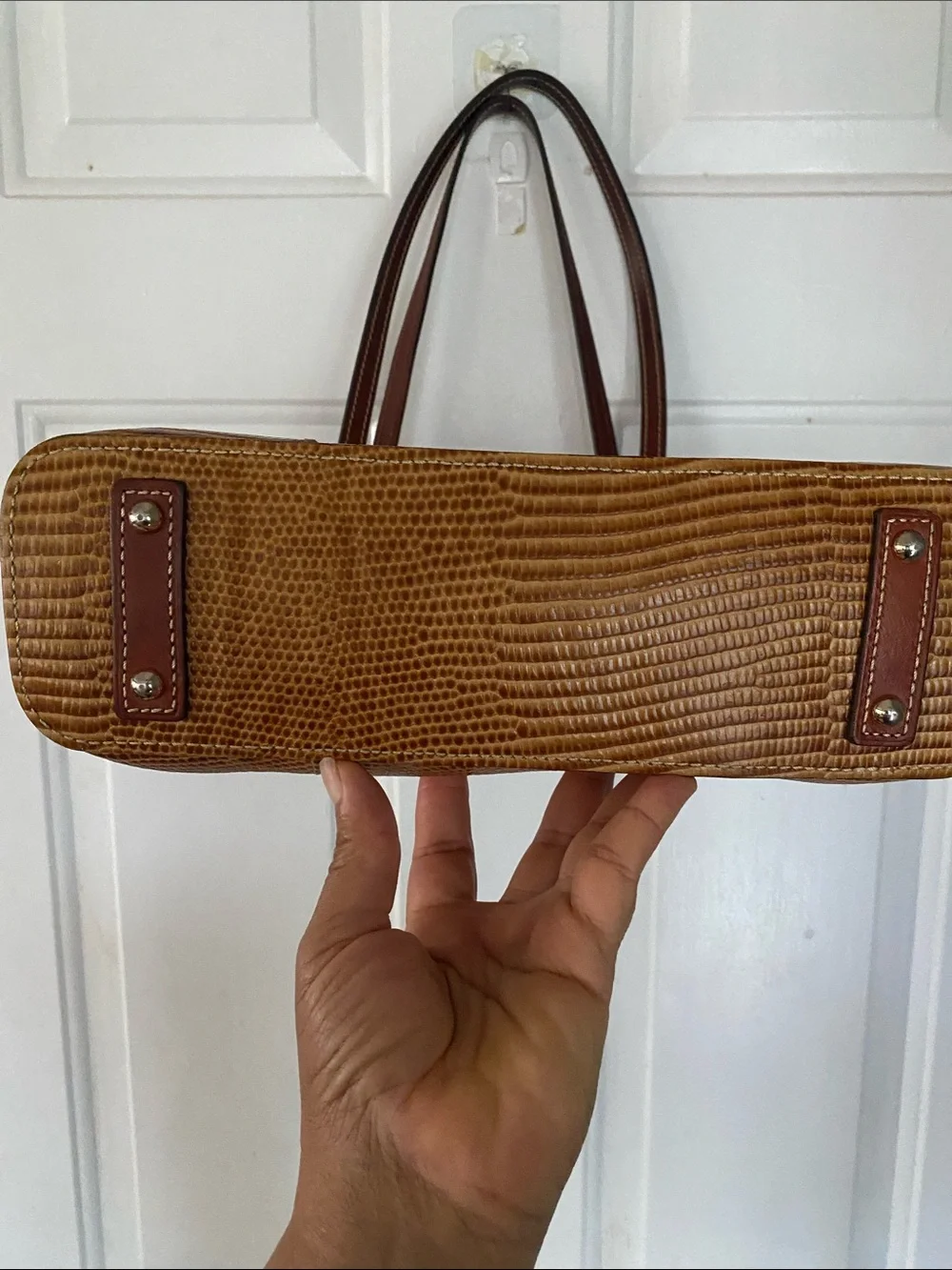 Dooney & Bourke classic dooney